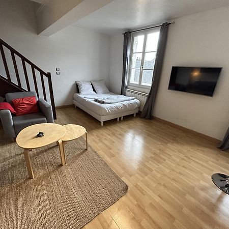 Duplex Cosy Flat - Hyper-Centre Senlis Lägenhet Senlis  Exteriör bild