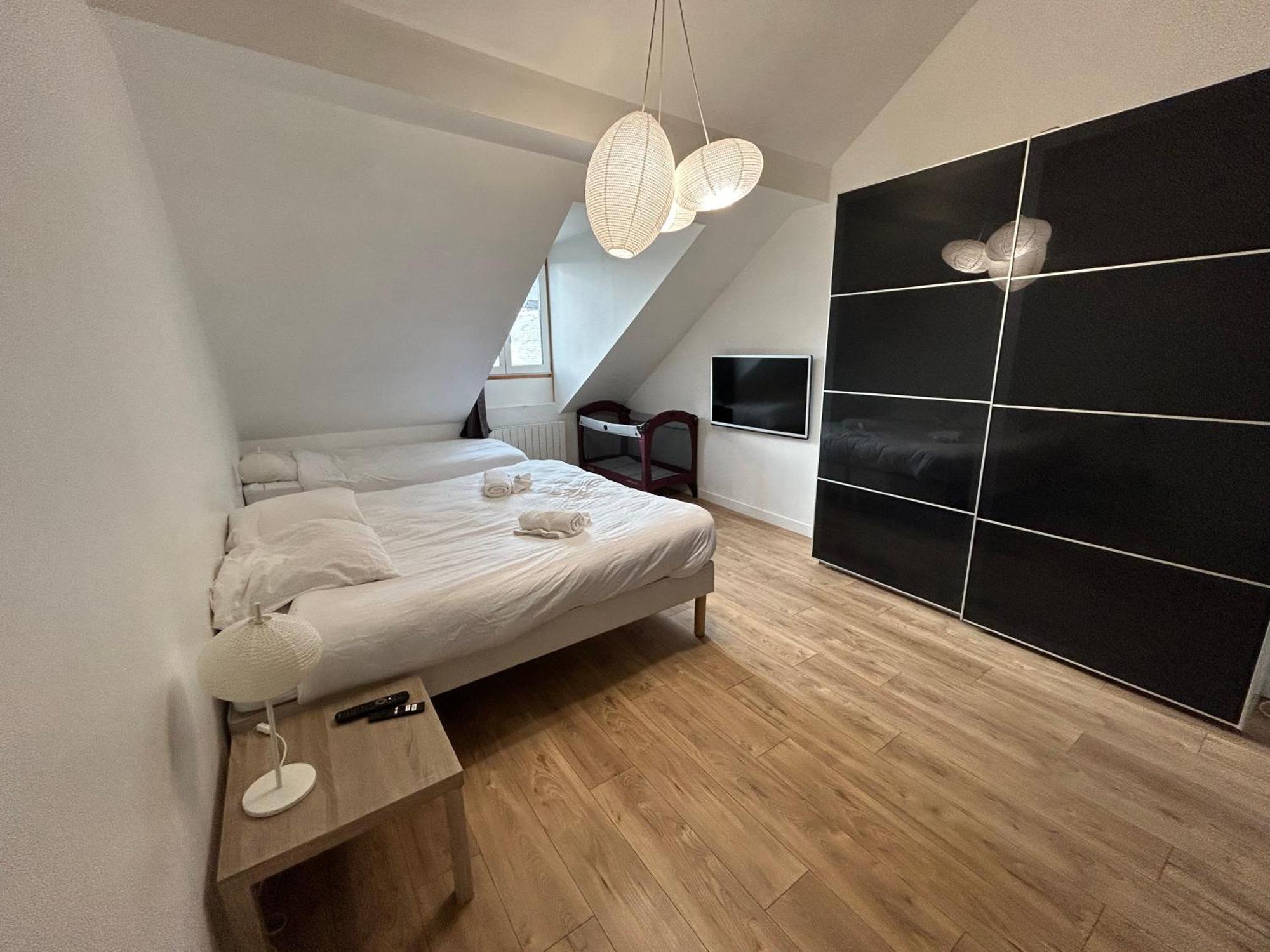 Duplex Cosy Flat - Hyper-Centre Senlis Lägenhet Senlis  Exteriör bild